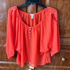 Women’s top size small from Forever 21